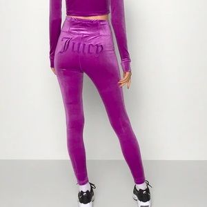 Juicy Couture magenta velvet leggings. Size Small. Brand New.
